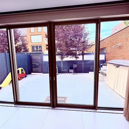 Spectacular 3floor Town House Nearby Citycenter *