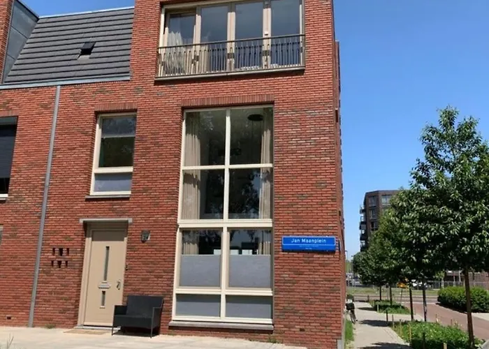 Spectacular 3floor Town House Nearby Citycenter Apartman