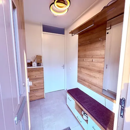 Spectacular 3floor Town House Nearby Citycenter Appartement