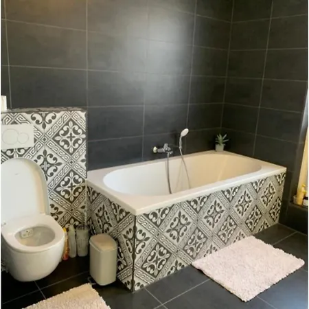 Spectacular 3floor Town House Nearby Citycenter 로테르담