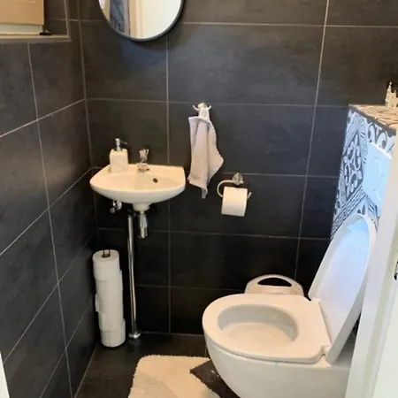 Spectacular 3floor Town House Nearby Citycenter דירה רוטרדם