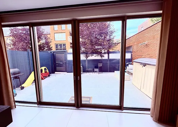 Spectacular 3floor Town House Nearby Citycenter *