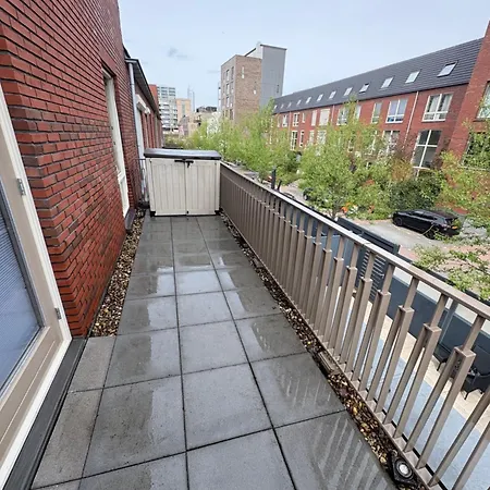 Spectacular 3floor Town House Nearby Citycenter Apartment *